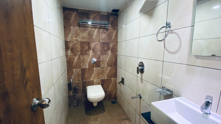 palm breeze hotel colaba