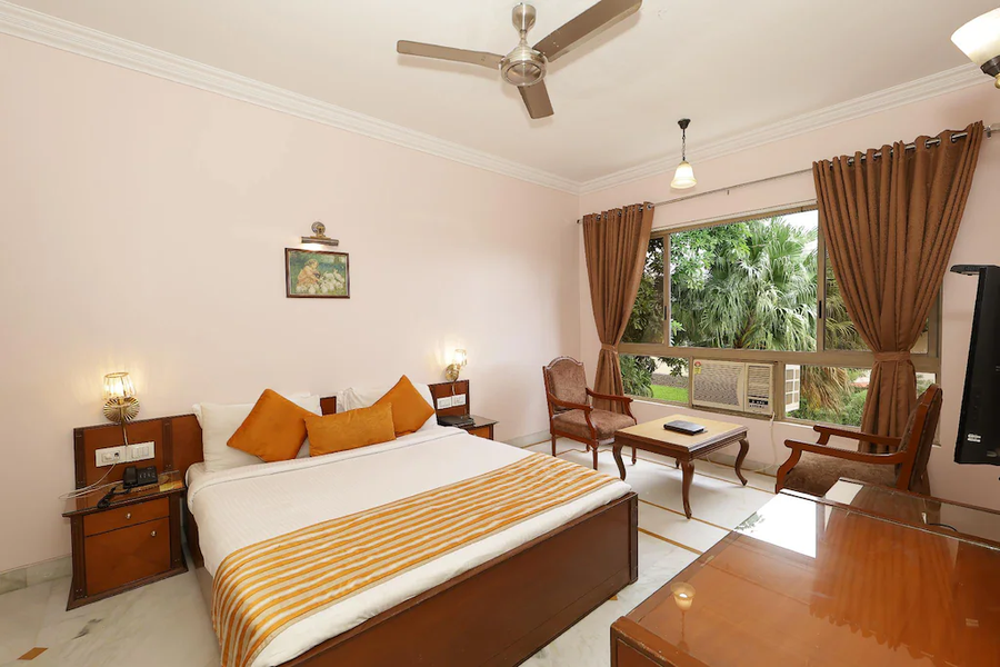 kailash parbat hotel lonavala