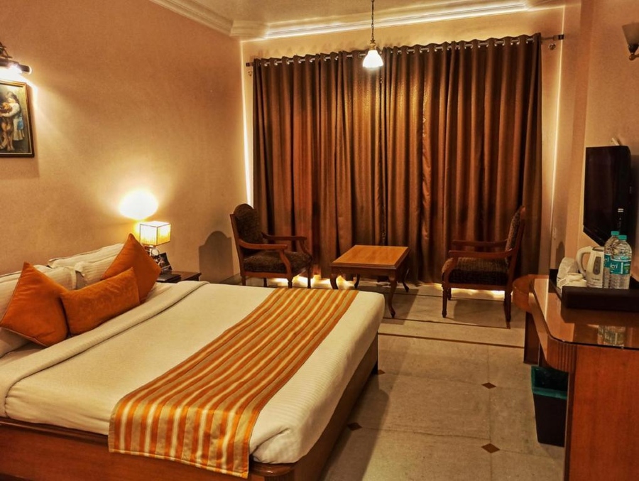 kailash parbat hotel lonavala