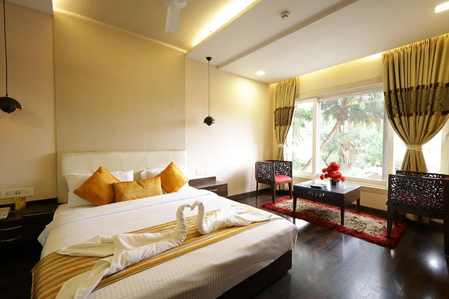 kailash parbat hotel lonavala