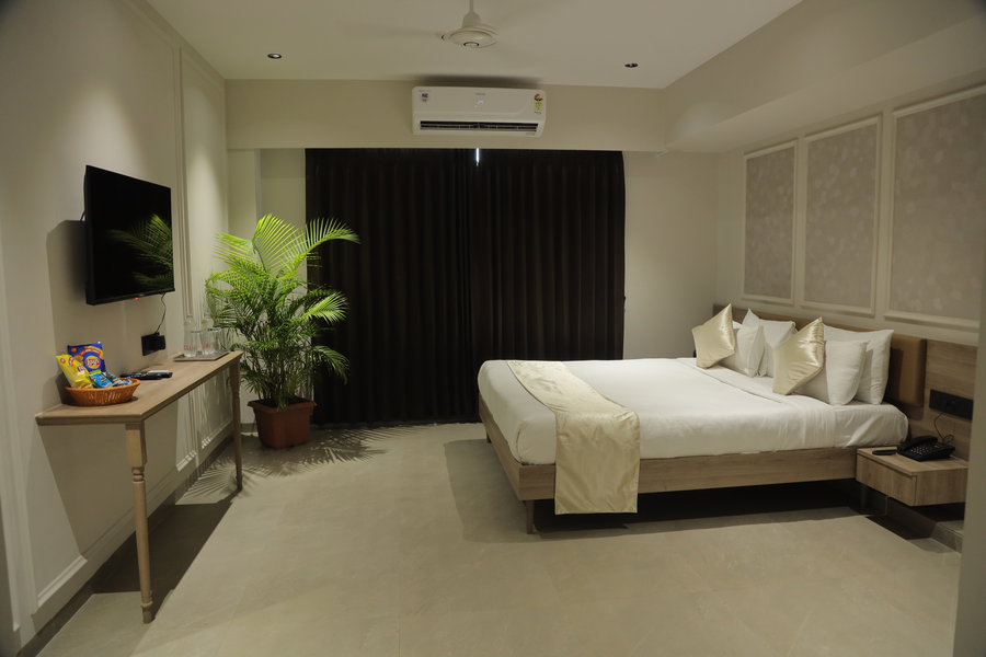 biznotel by pride surat