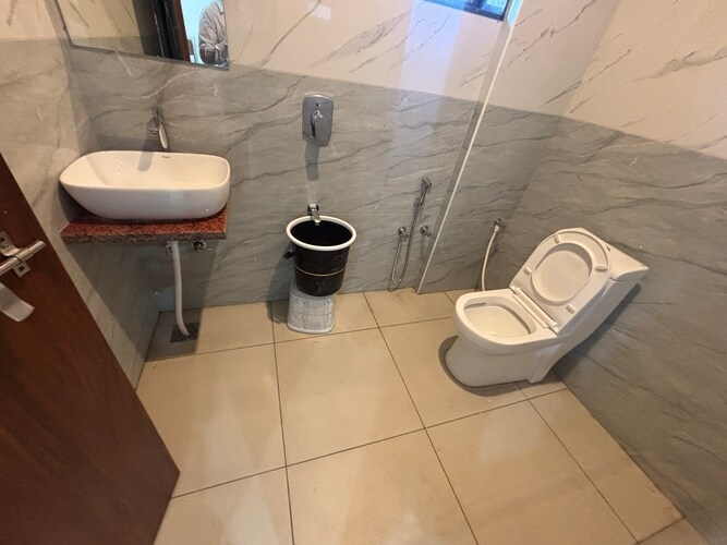 shree radhe mohan hotel and resort