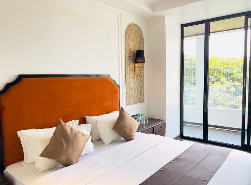 hotel white pearl colaba