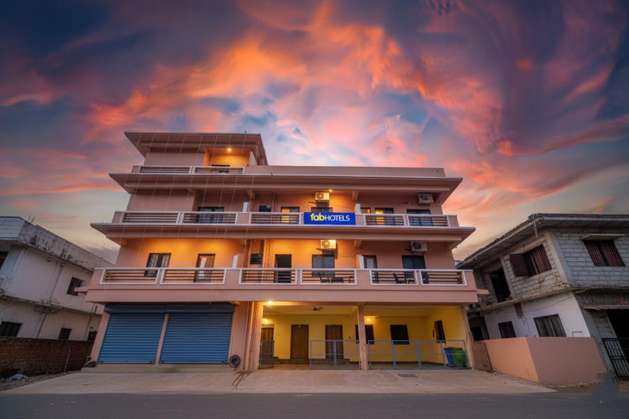 Fabhotel Baga Tulip - 500 Mtrs Away From Tito's Lane,,3 star