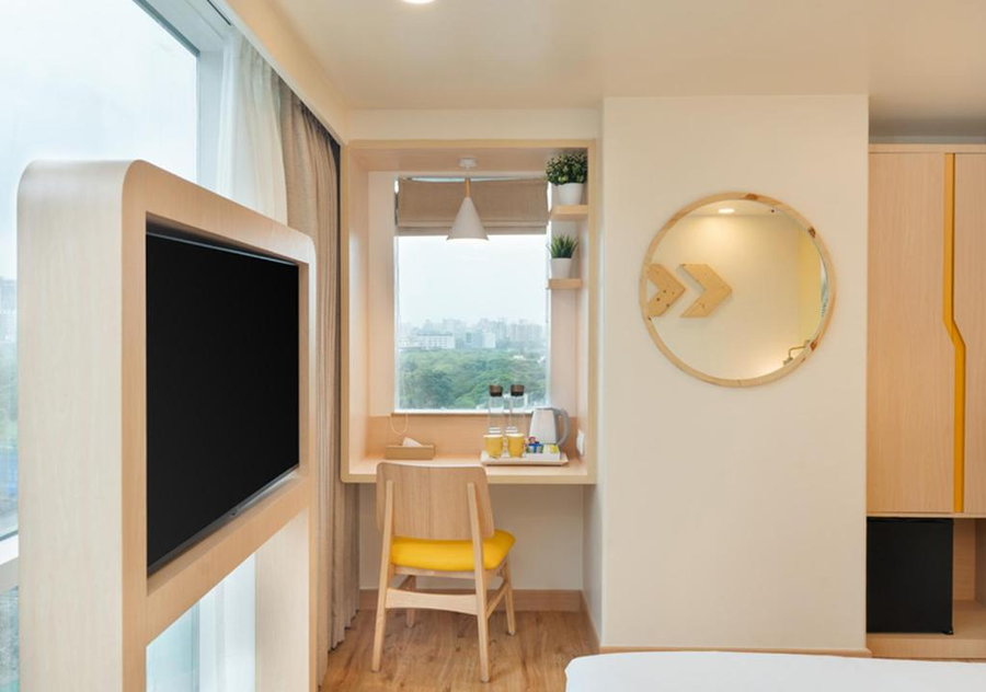 bloom hotel bkc kalina