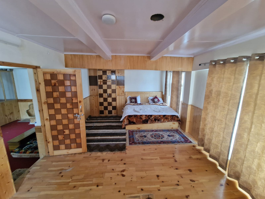 kapoor resort kaza by mountain bee