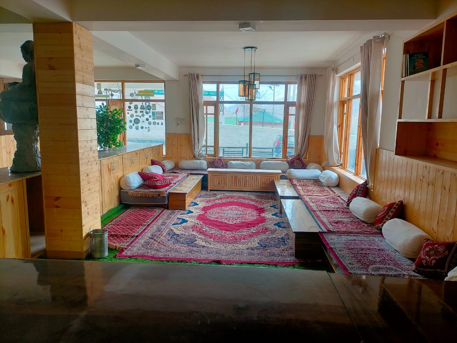 kapoor resort kaza by mountain bee