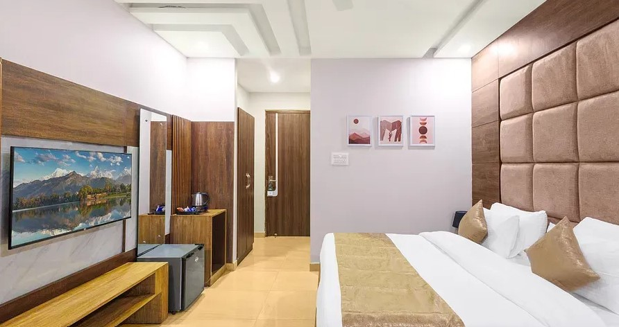 Hotel Stone Wood Rishikesh,>>Tapovan, Rishikesh ,4 star