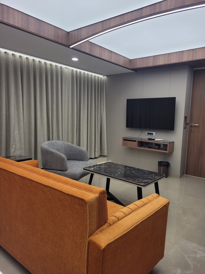 hotel shreeji vatika airport road