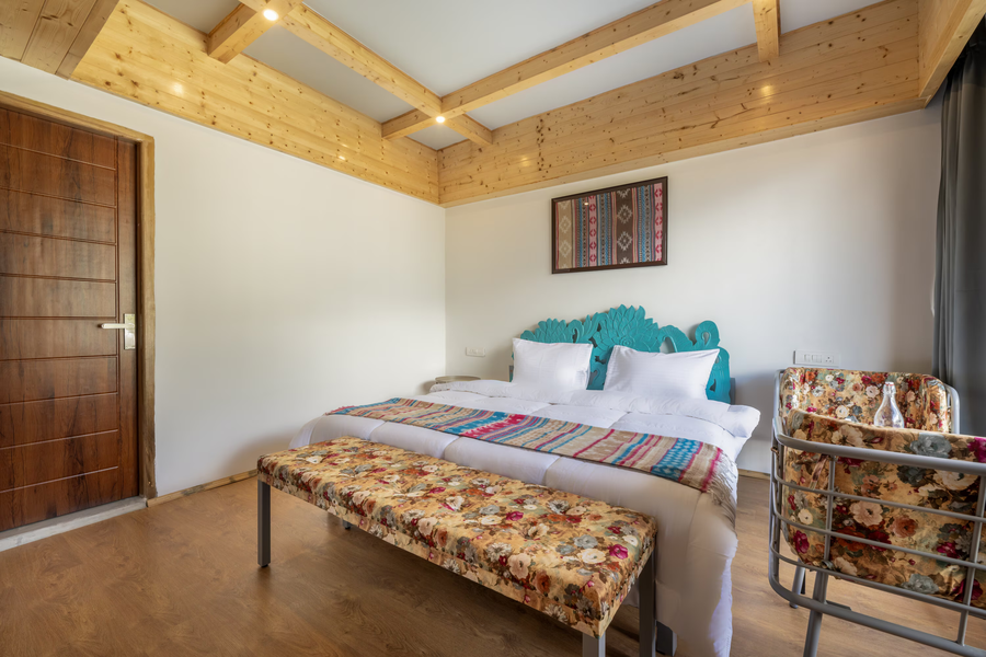 echor himalayan heights luxe manali