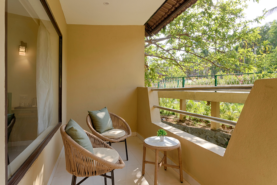 stone wood premier dandeli