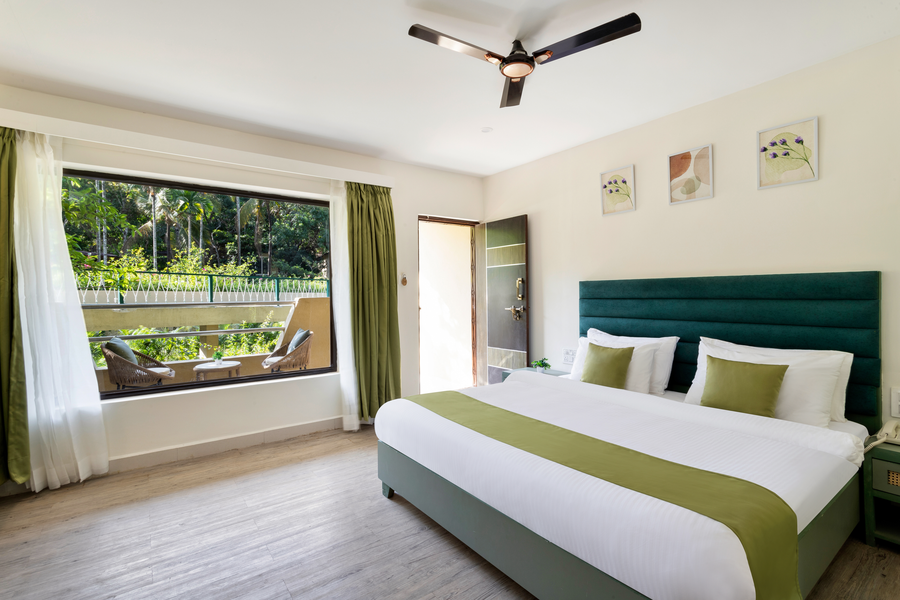 stone wood premier dandeli