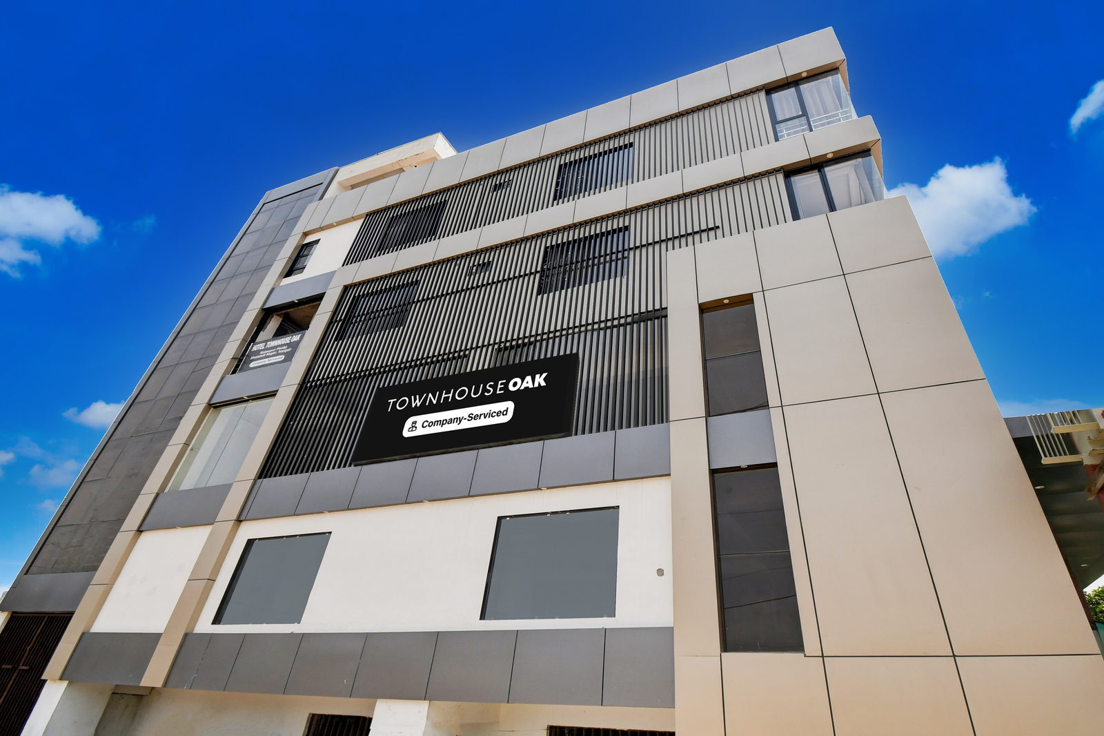 super townhouse oak ratanpur panki