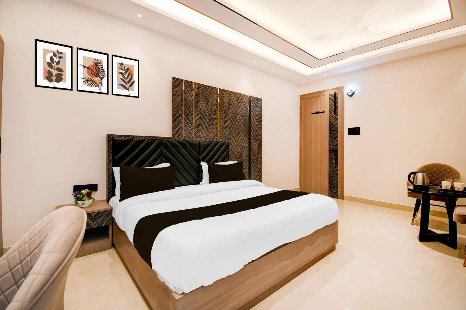 super townhouse oak ratanpur panki