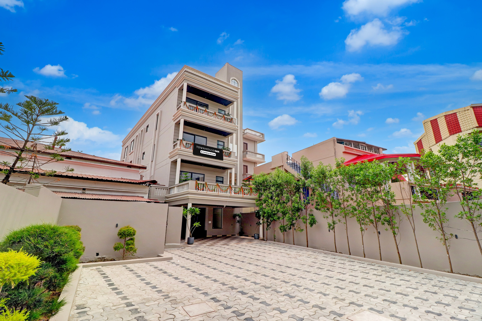 Super Townhouse Oak Fri Dehradun Formerly Hotel El Portrait,,3 star