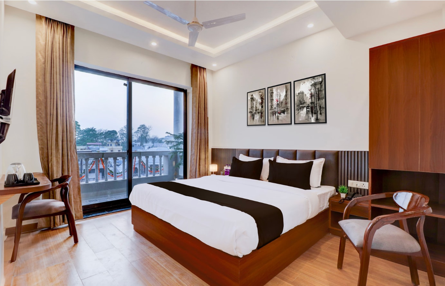 super townhouse oak fri dehradun formerly hotel el portrait