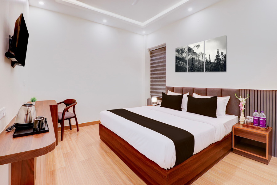 super townhouse oak fri dehradun formerly hotel el portrait