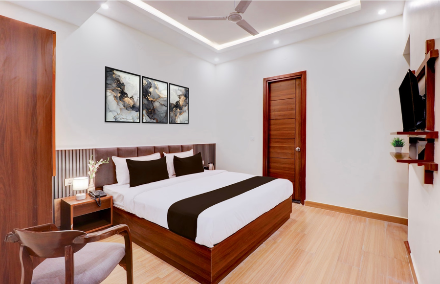super townhouse oak fri dehradun formerly hotel el portrait