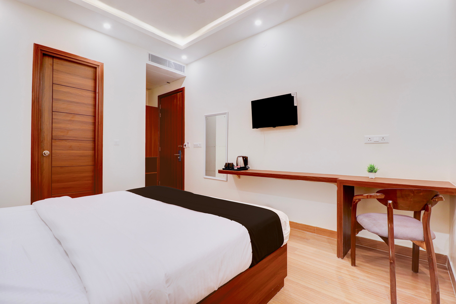 super townhouse oak fri dehradun formerly hotel el portrait