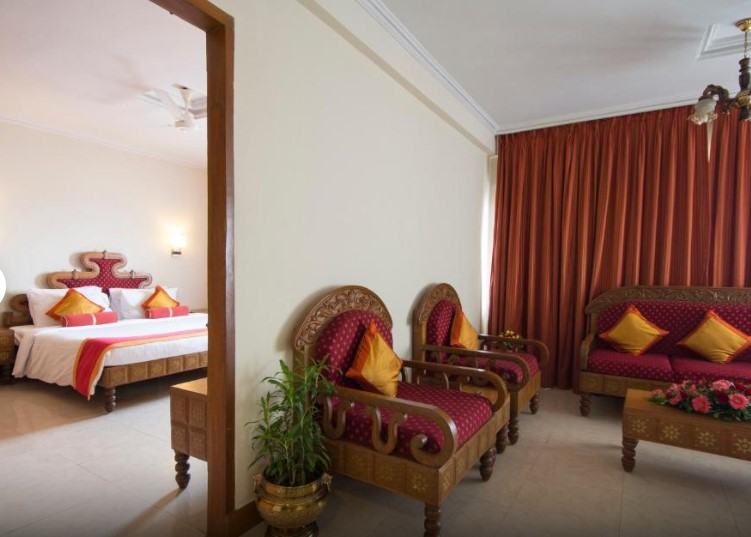 dolphin hotel