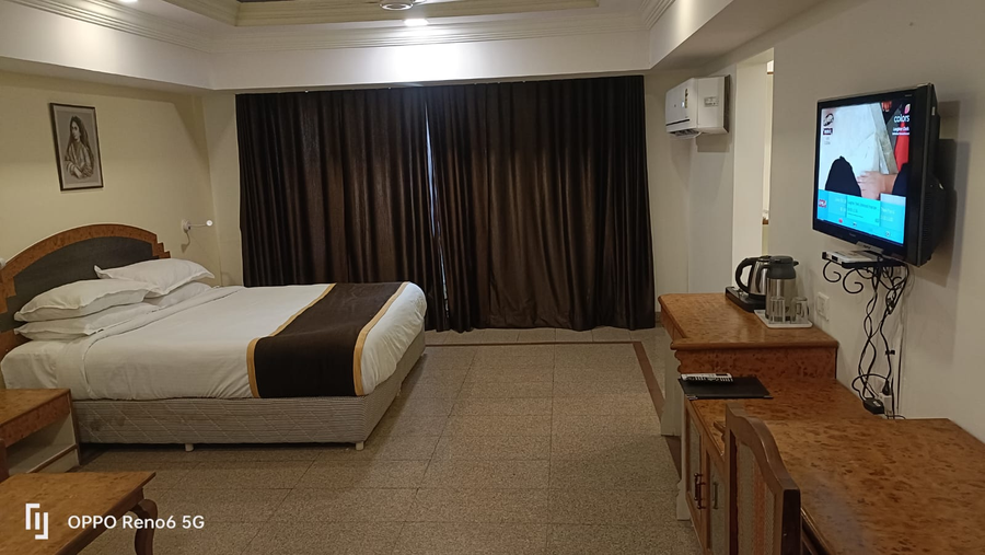 hotel rajputana palace