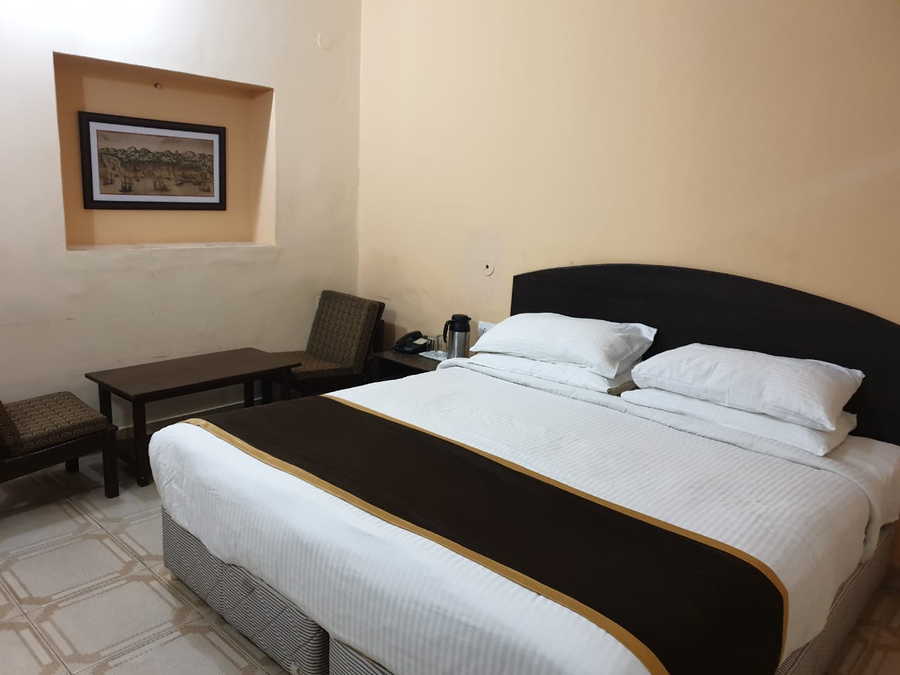 hotel rajputana palace