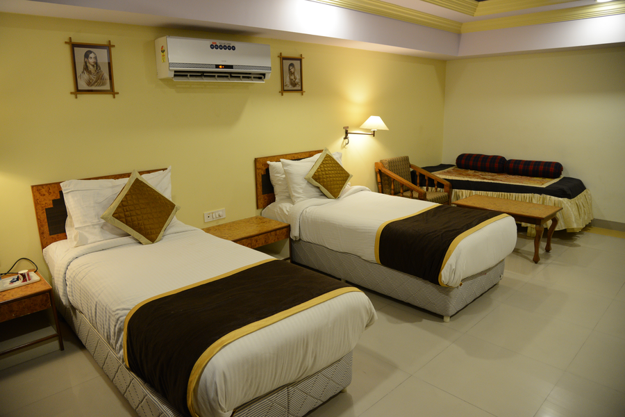hotel rajputana palace
