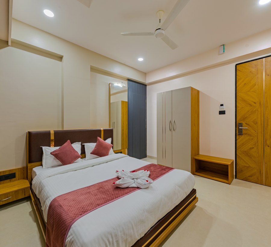Hotel The Container, Kolhapur,,3 star