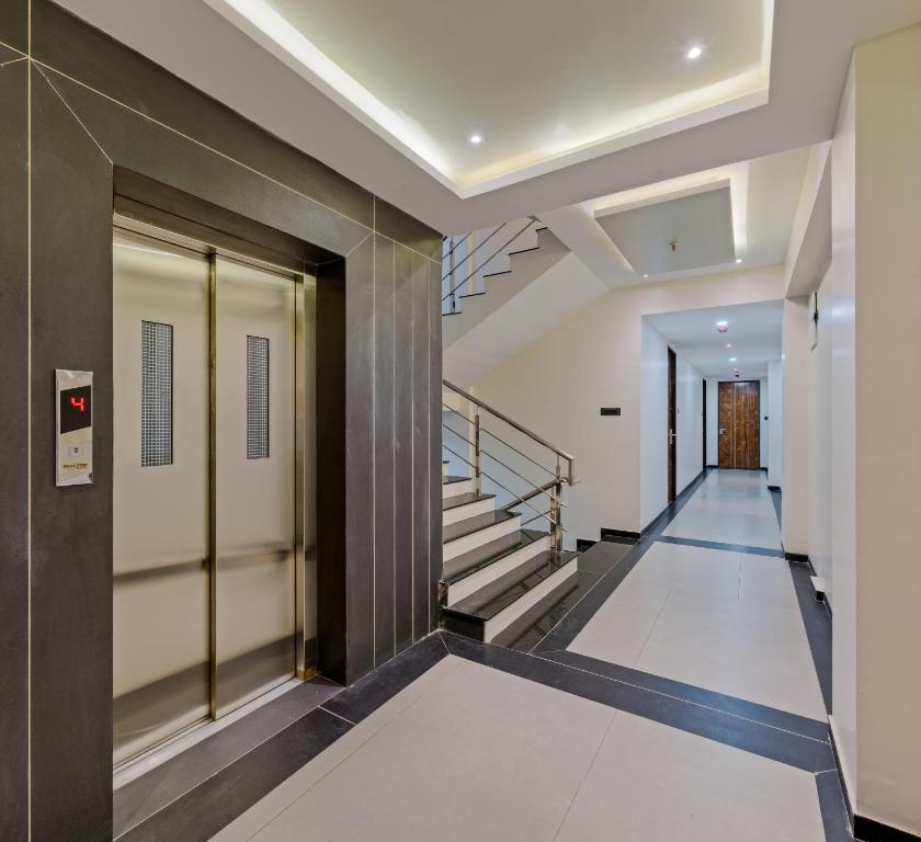 hotel the container kolhapur