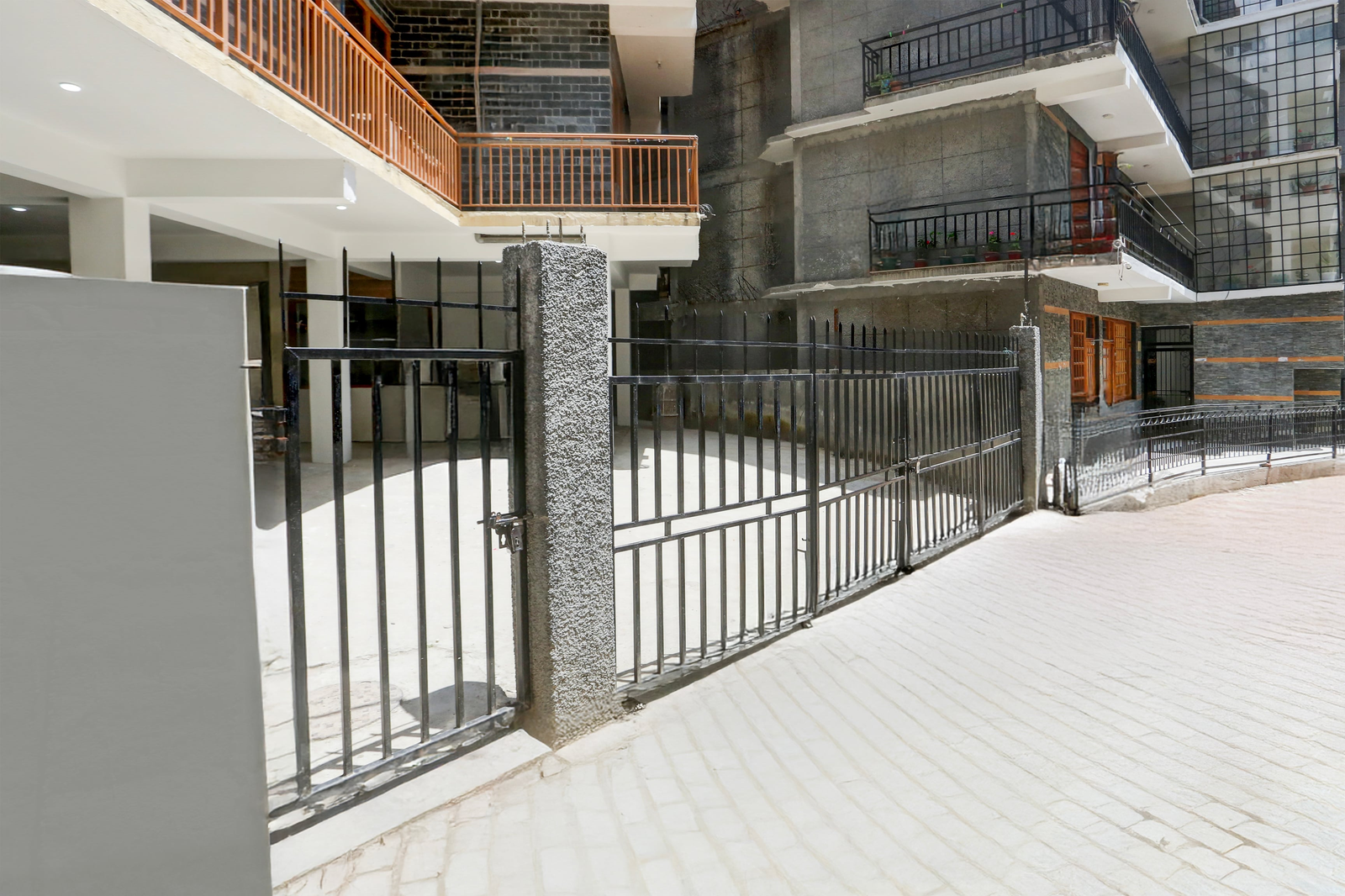 Hotel O Model Town Road,,3 star