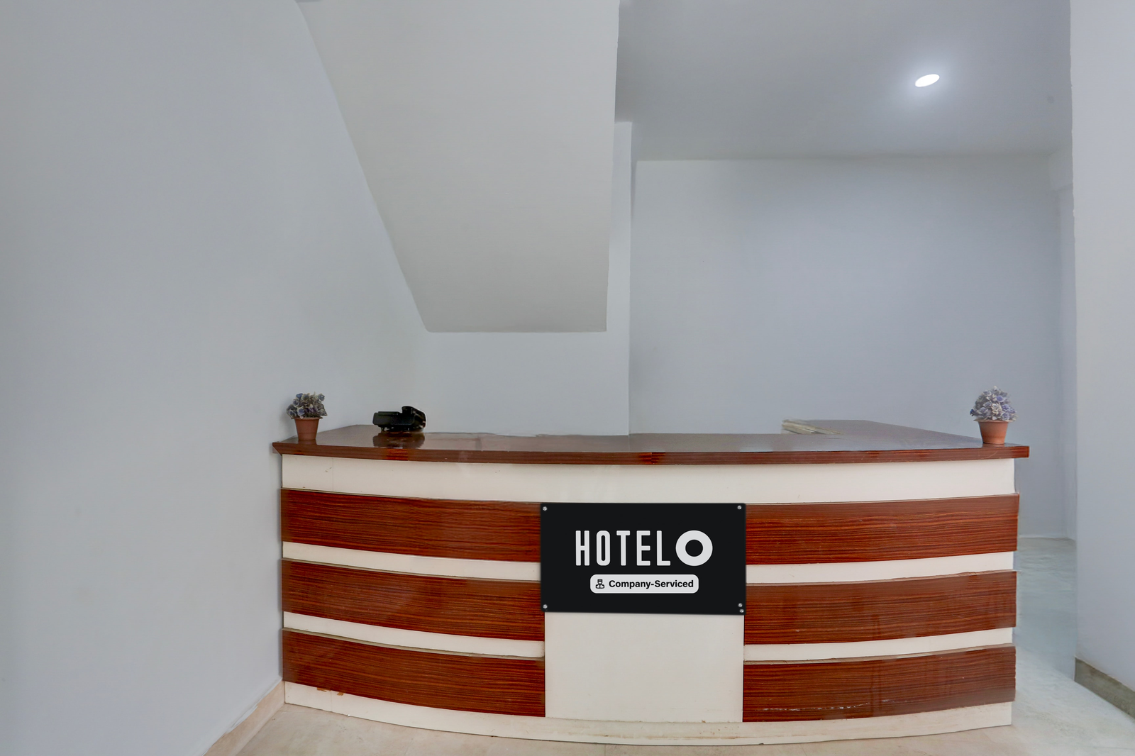 hotel o model town road