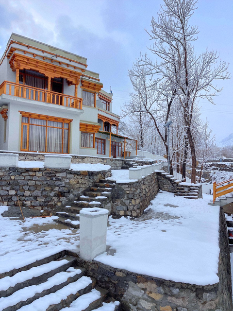 the vintage villas resort ladakh