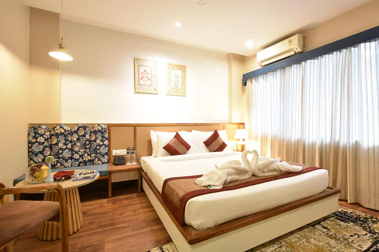 tiaraa lite a ganges retreat