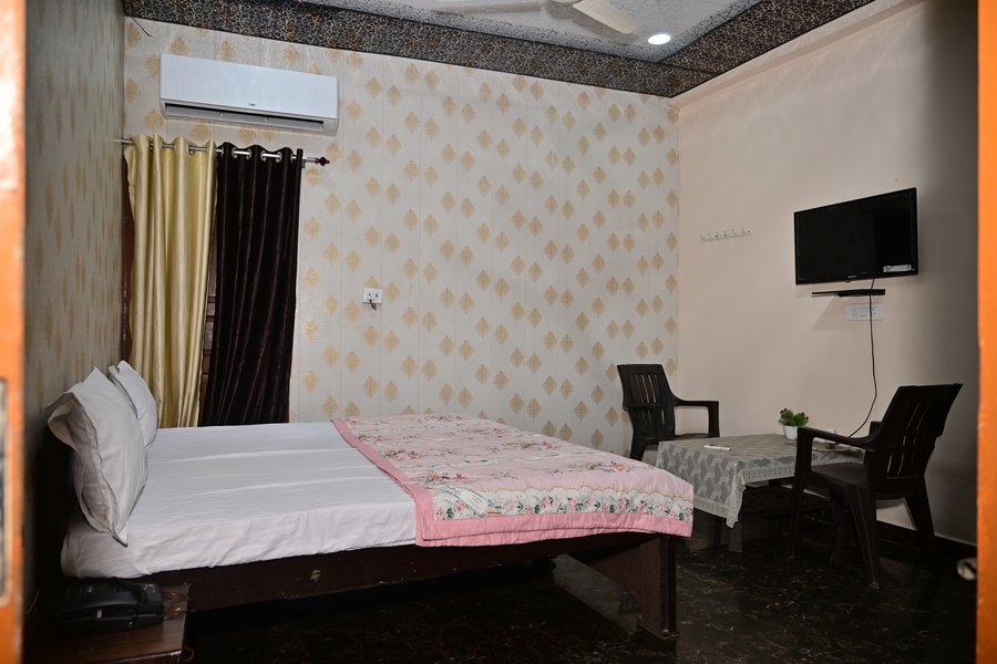anamika palace