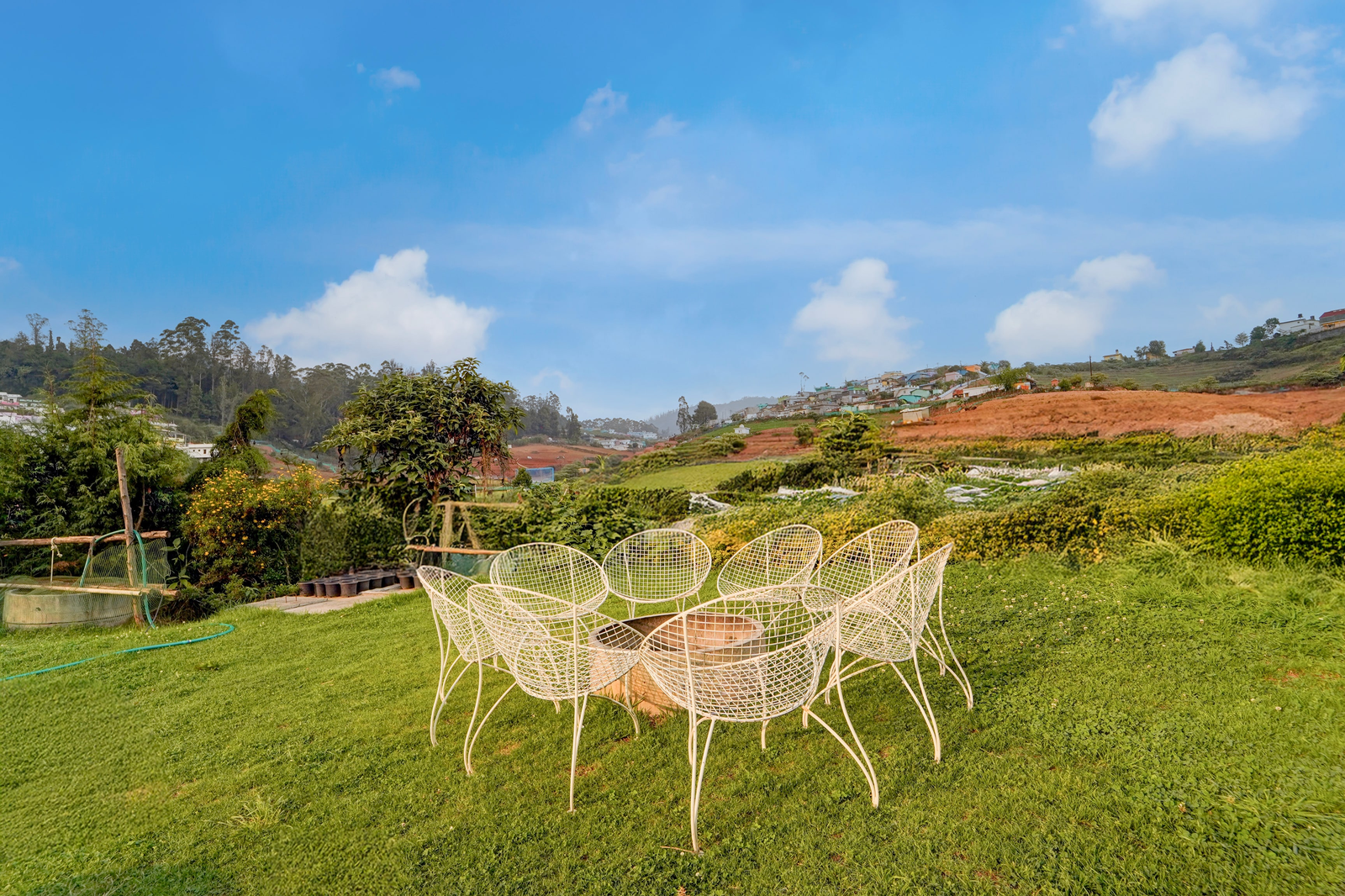 collection o sun set view ooty formerly aathira hill stay