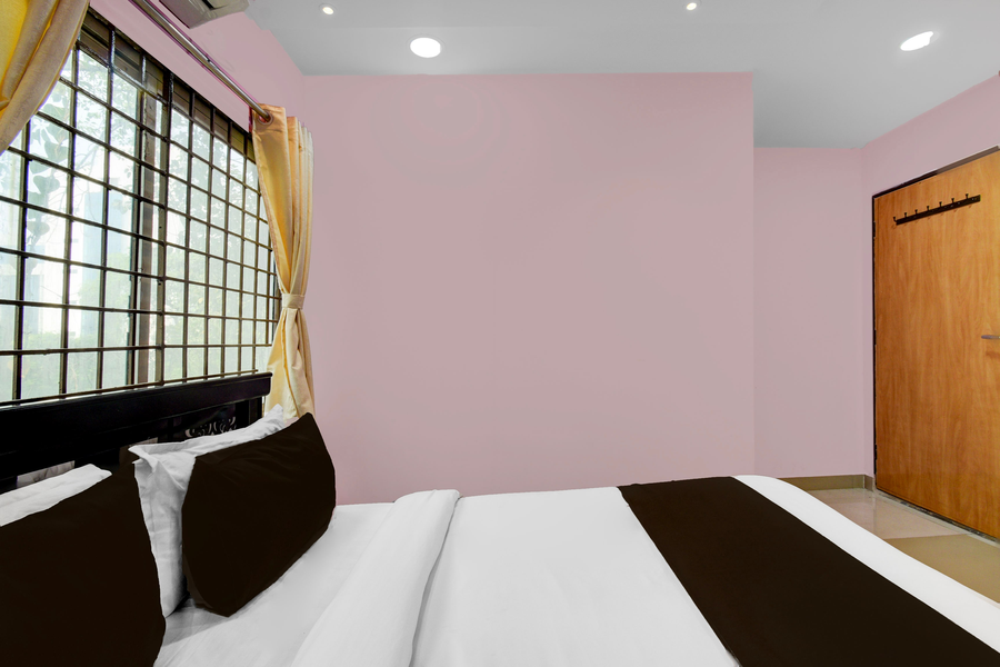 super hotel o lakdikapul near birla mandir