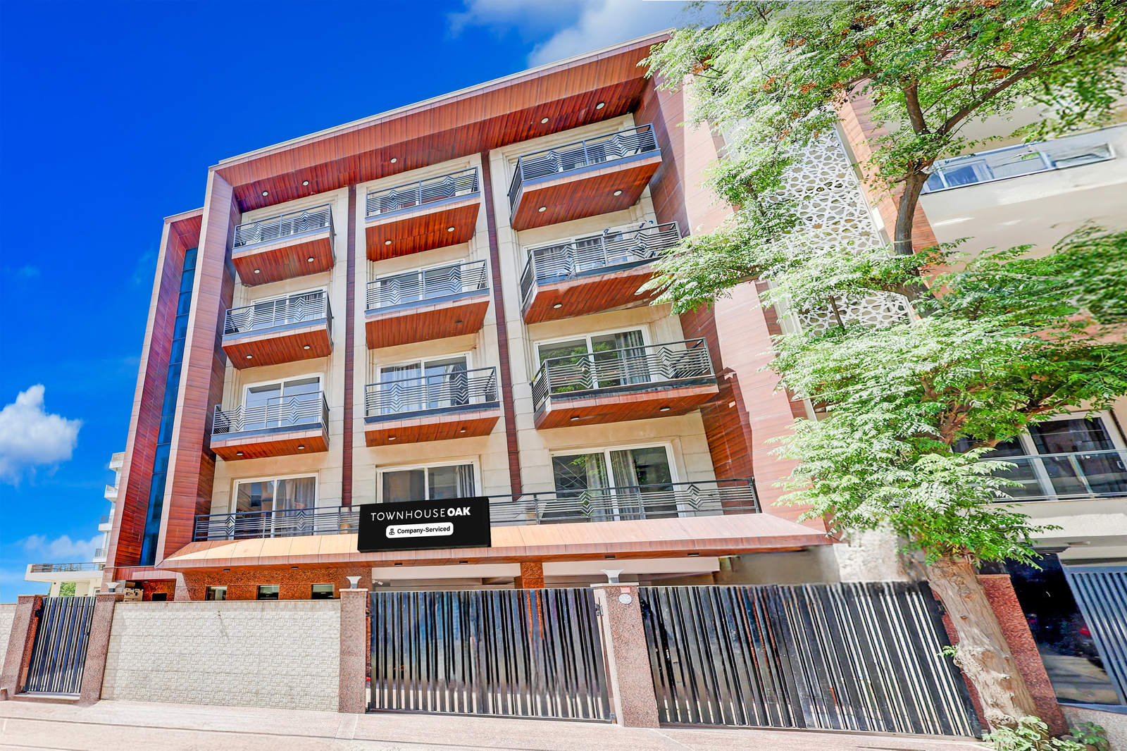 Super Townhouse Oak Sector 39 Medanta,,4 star