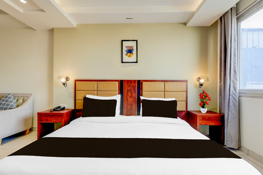 super townhouse oak sector 39 medanta