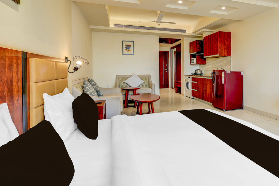 super townhouse oak sector 39 medanta