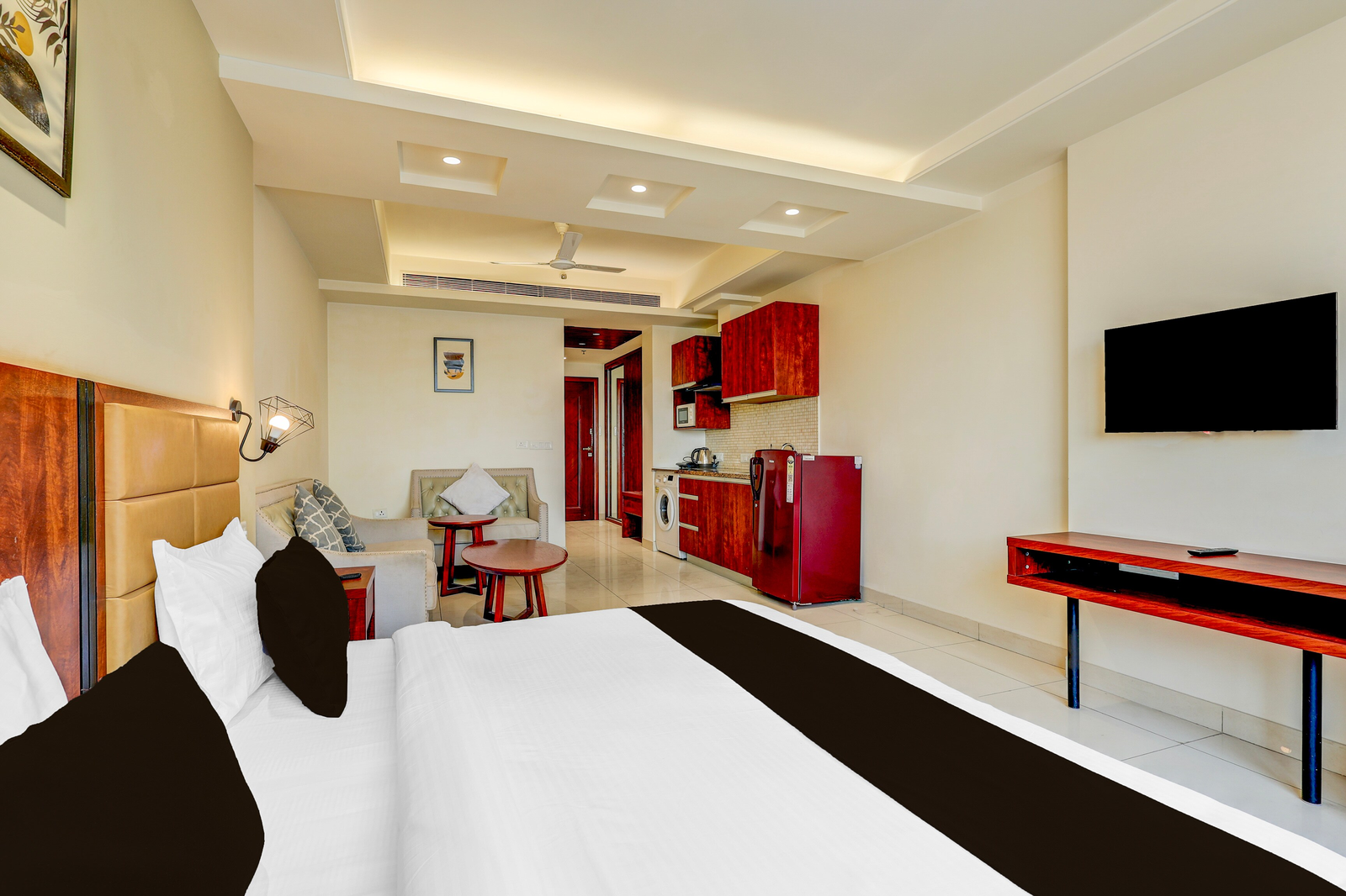super townhouse oak sector 39 medanta