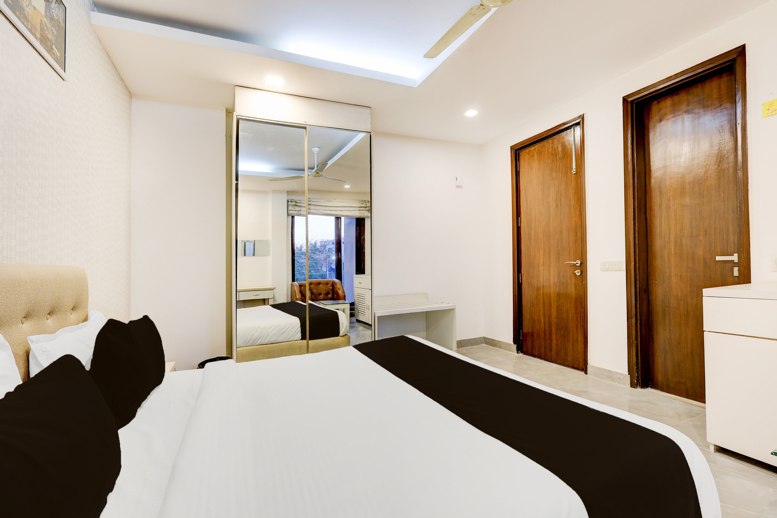 super townhouse t block sector 24