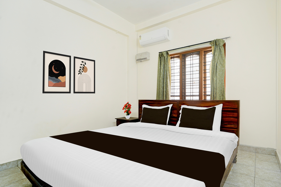 super hotel o pathanamthitta near mahatma gandhi statue