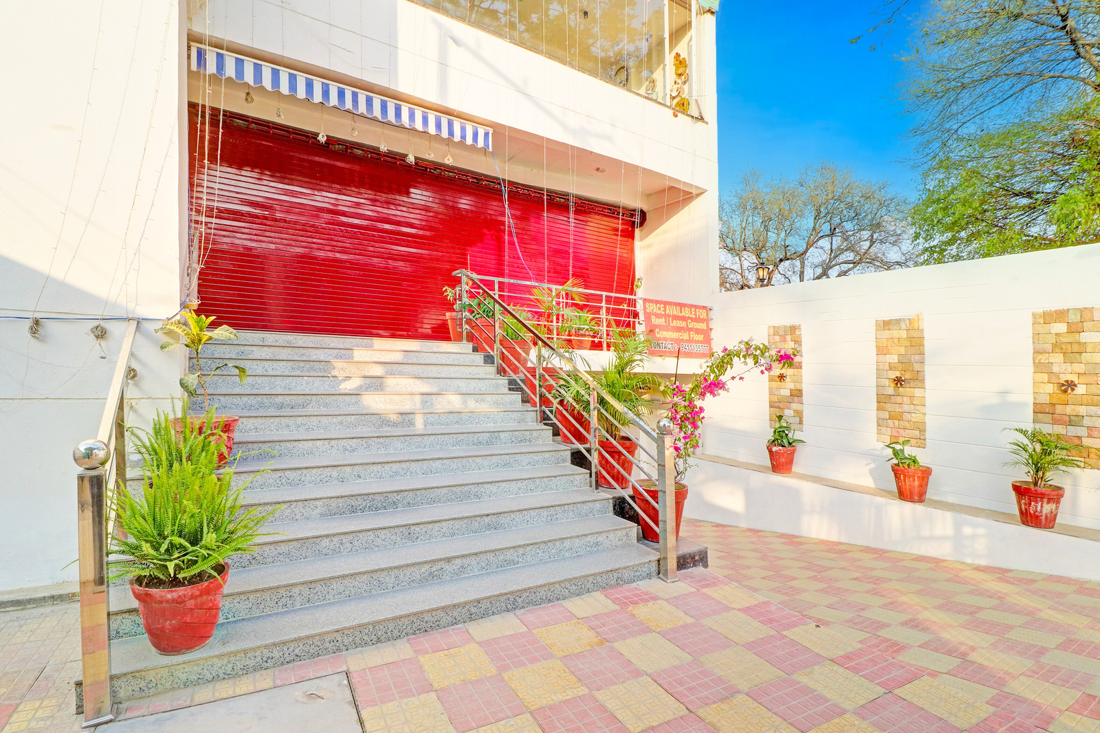 Super Townhouse Patel Nagar Near Saharanpur Chowk Dehradun,,3 star