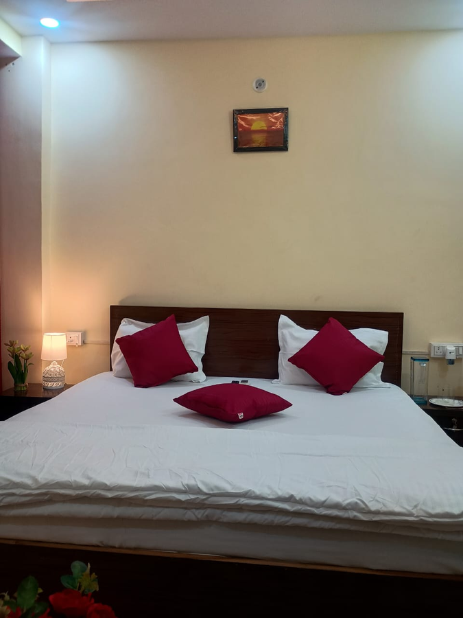 lucknow luxury hotel and restaurant