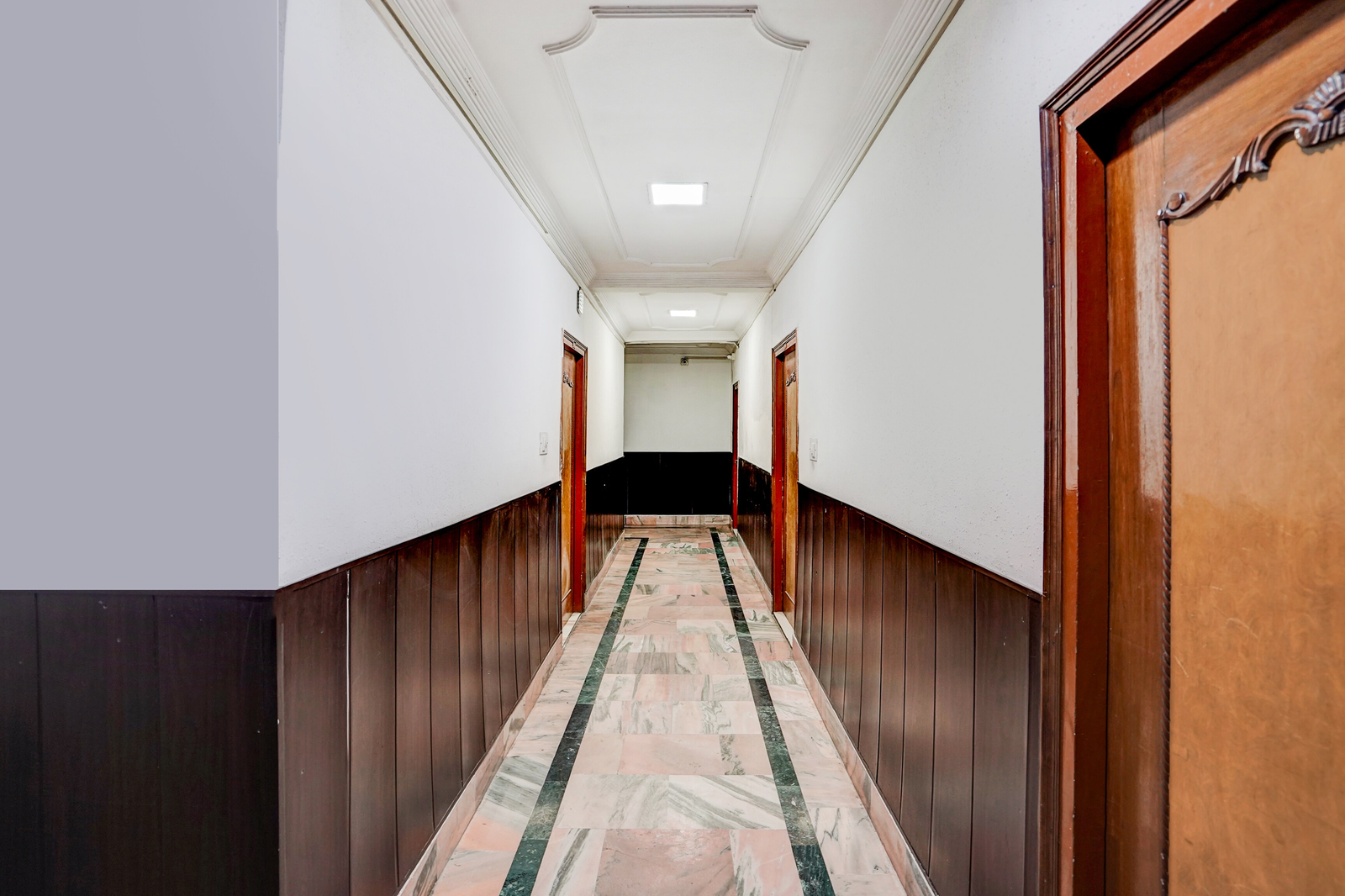 hotel o hussainganj near vidhansabha