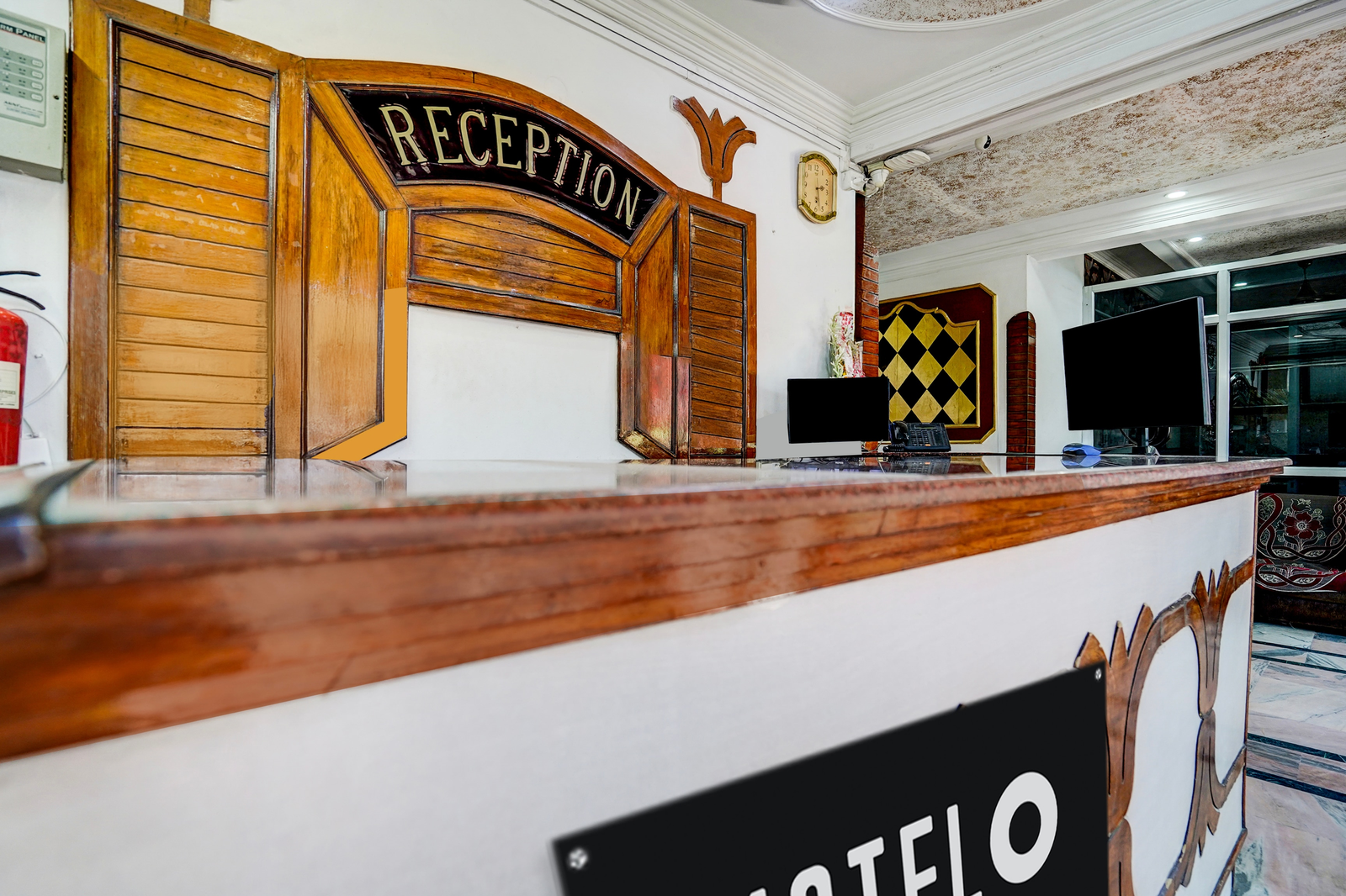 hotel o hussainganj near vidhansabha