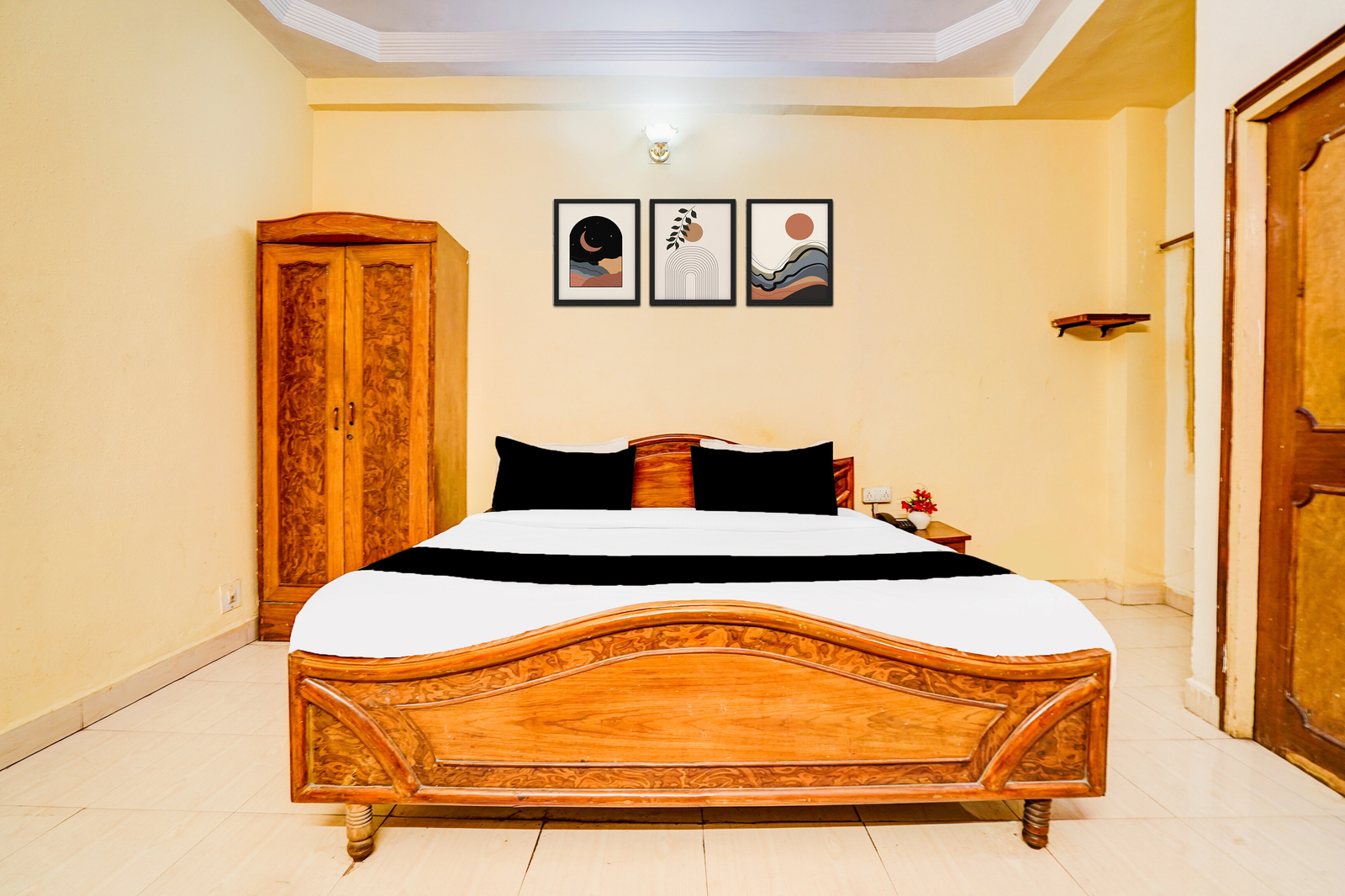 hotel o hussainganj near vidhansabha