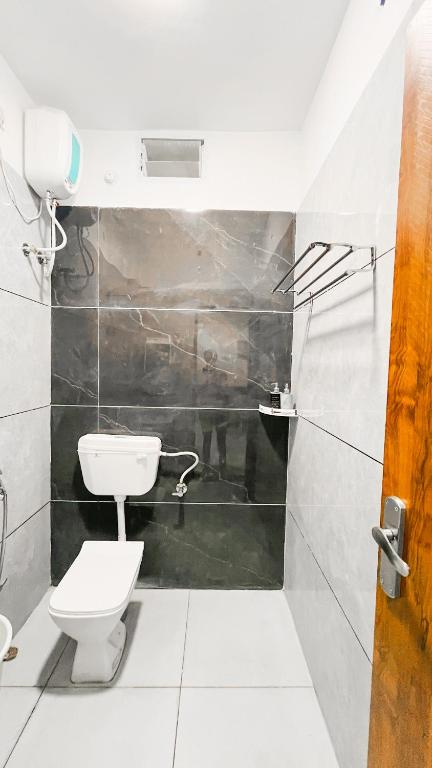 staeg mercury 1bhk 102