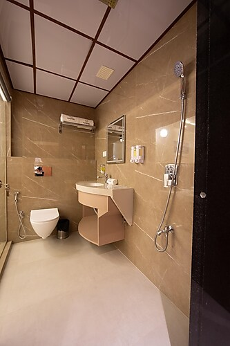 hotel afotel mumbai near international airport