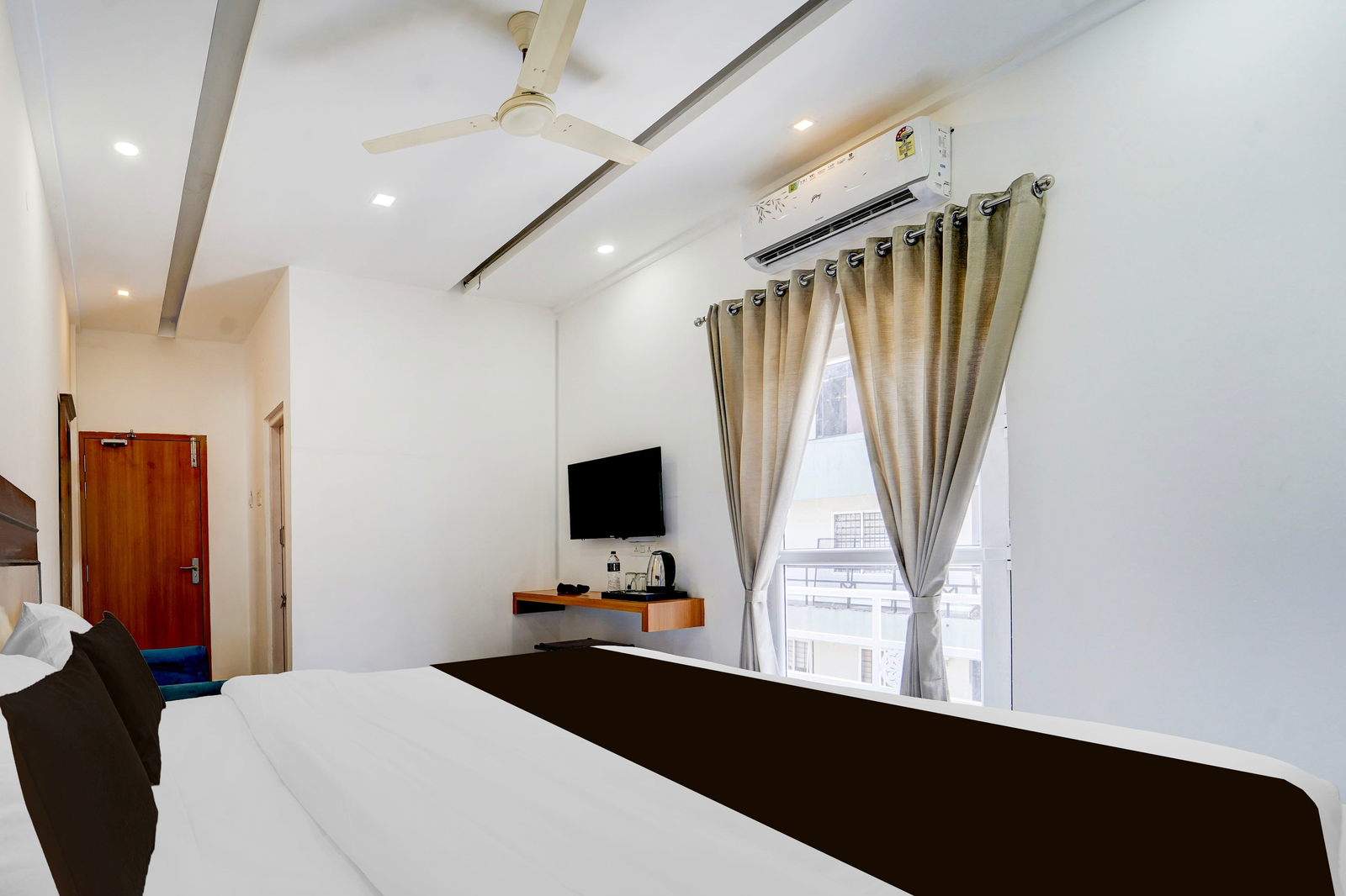 super townhouse deshabhimani road kaloor kochi